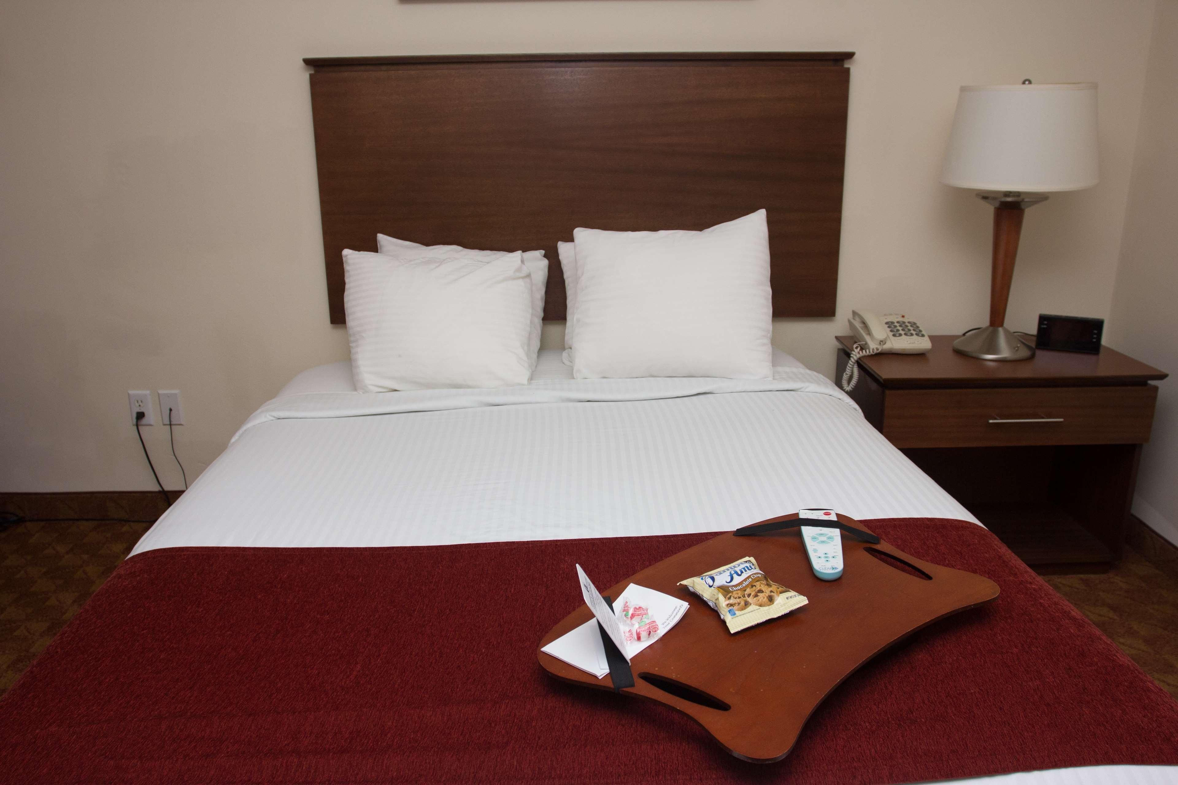 Best Western Lakewood Inn Hebron Buitenkant foto