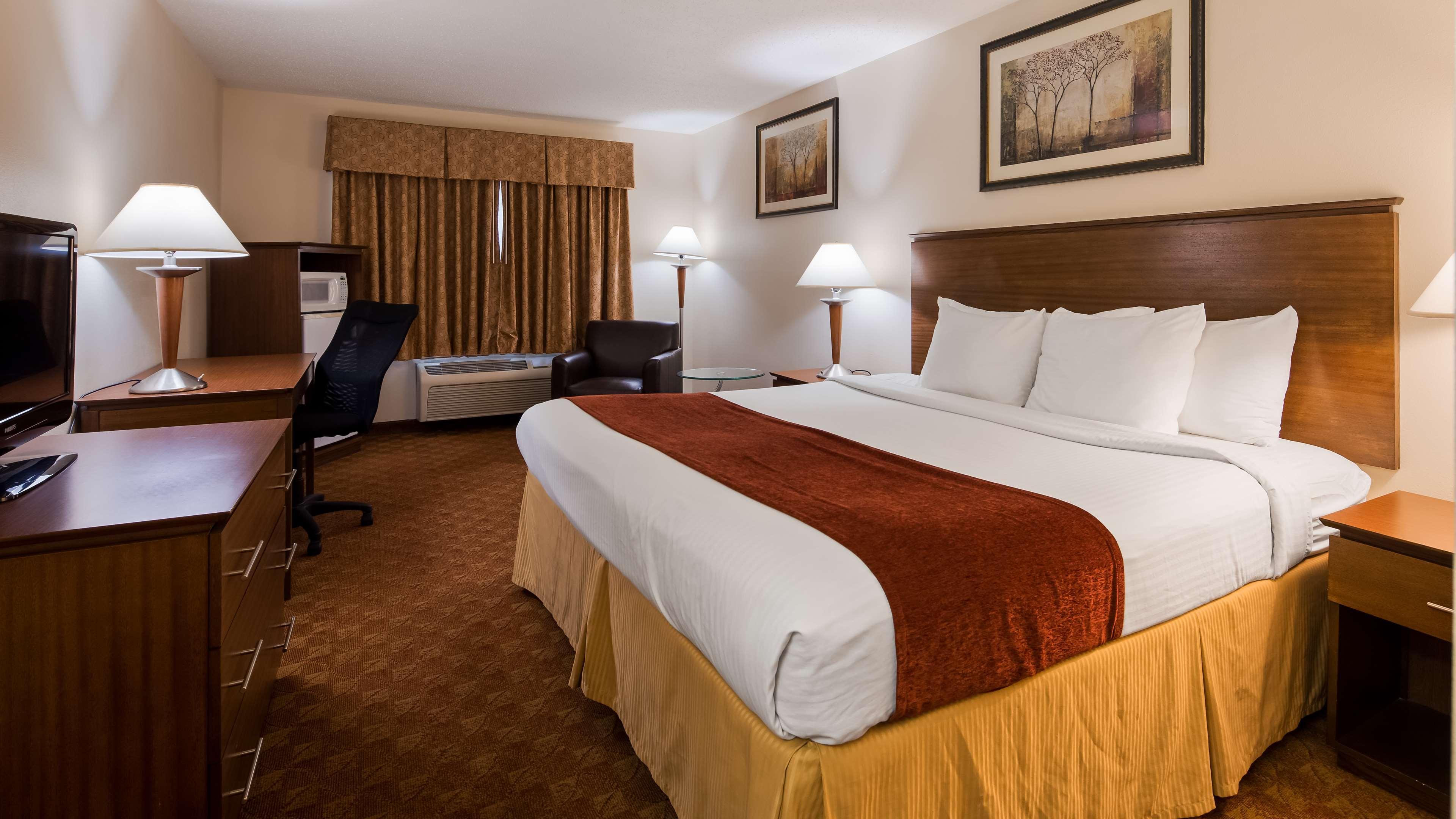 Best Western Lakewood Inn Hebron Buitenkant foto
