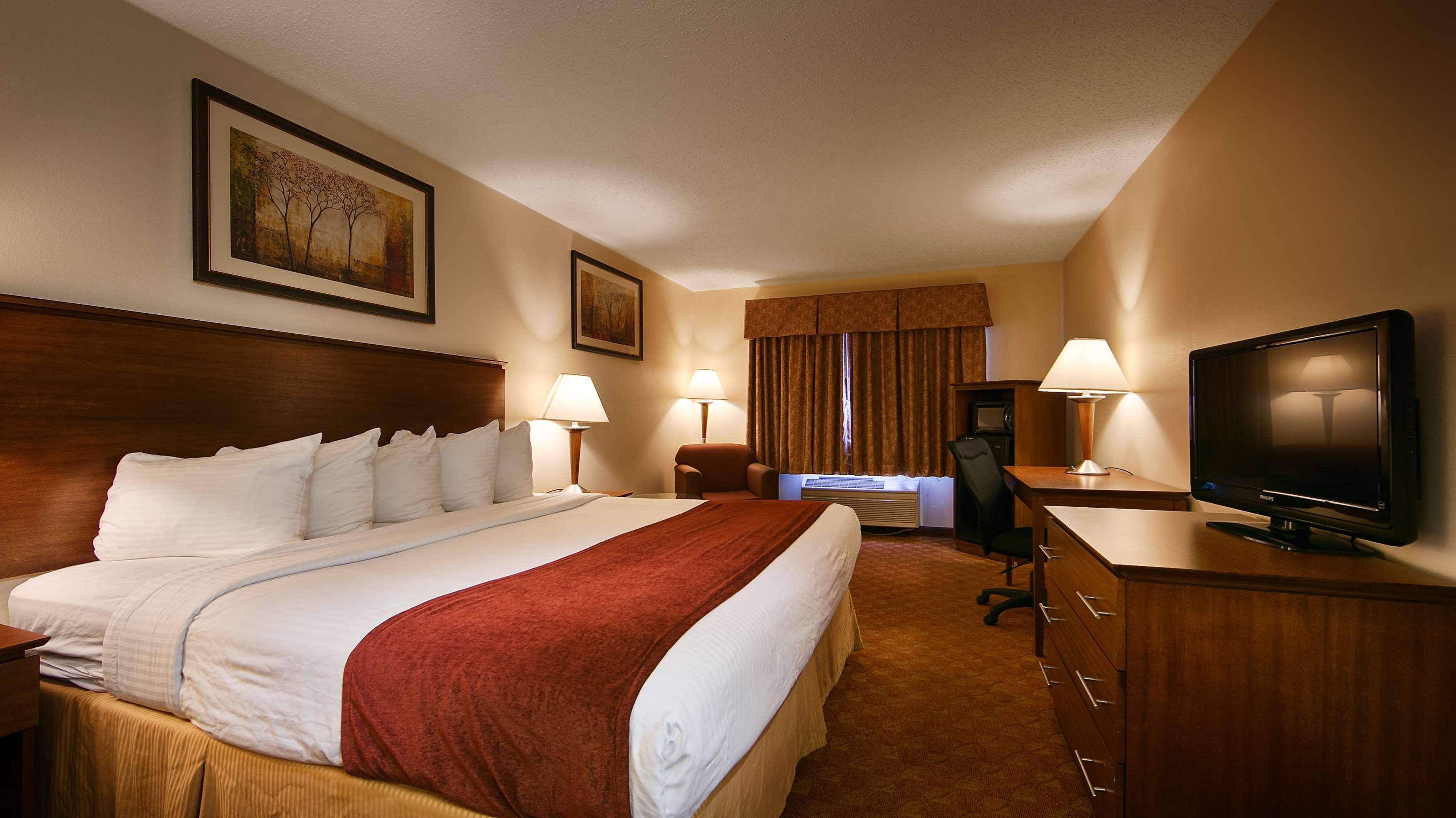 Best Western Lakewood Inn Hebron Buitenkant foto