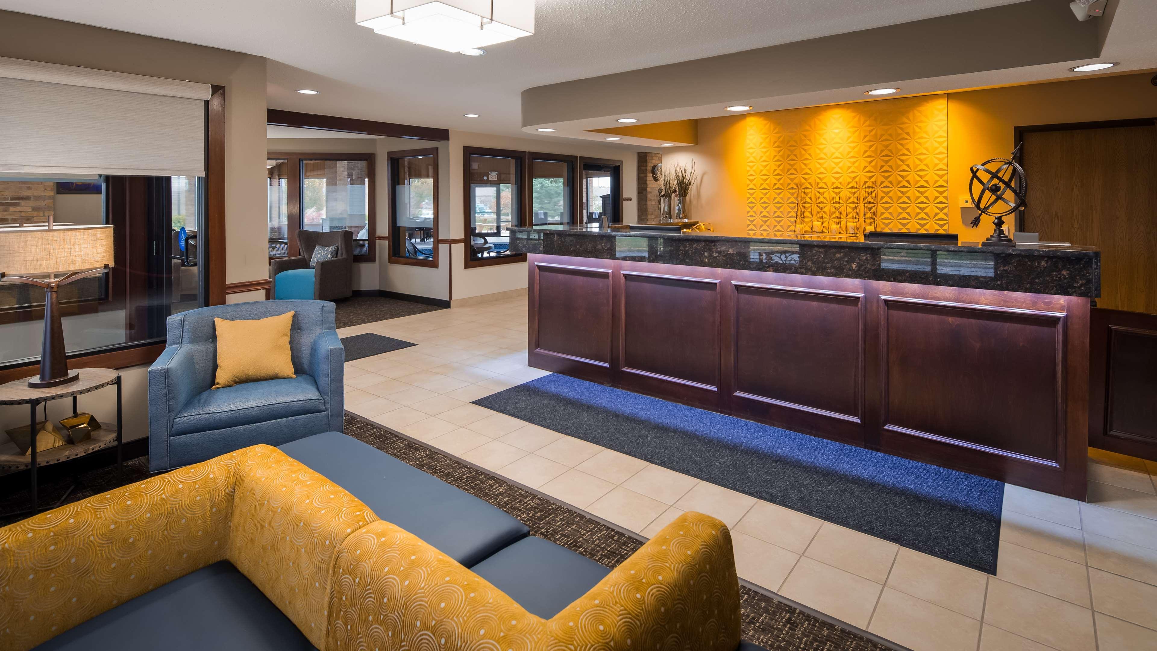 Best Western Lakewood Inn Hebron Buitenkant foto