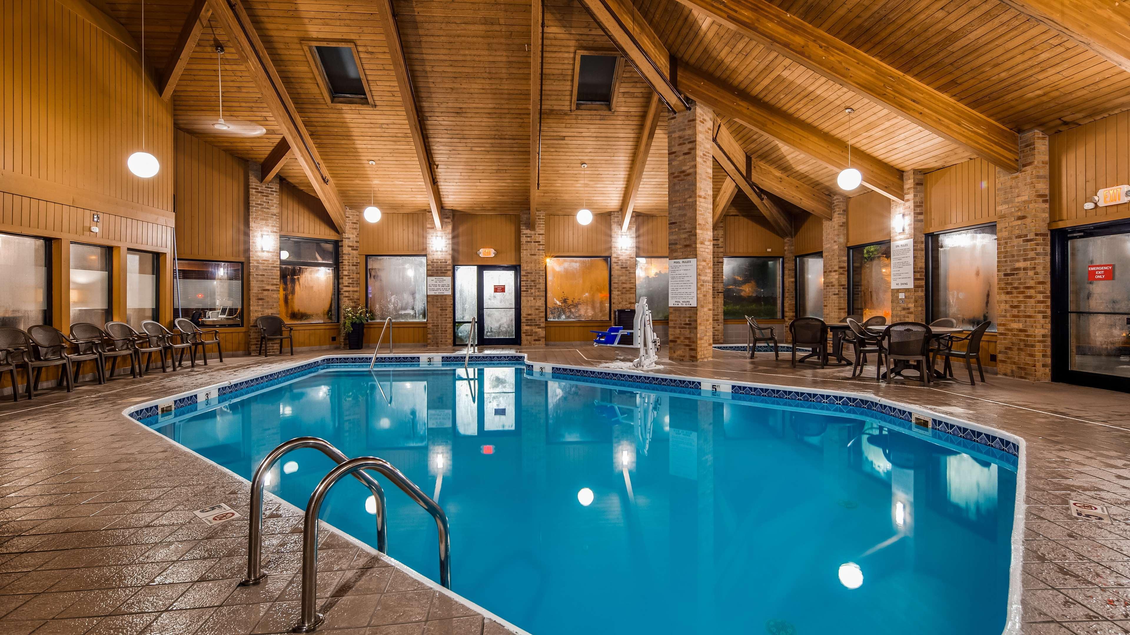 Best Western Lakewood Inn Hebron Buitenkant foto