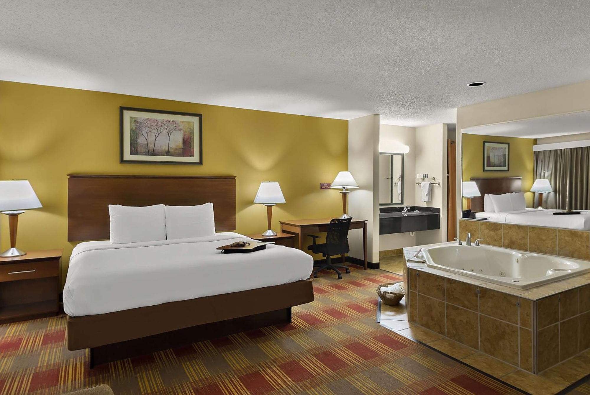 Best Western Lakewood Inn Hebron Buitenkant foto
